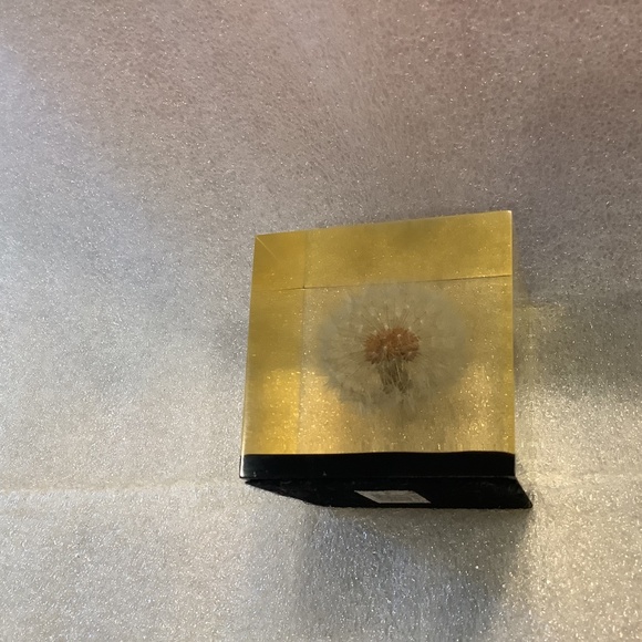 Mid Century Dandelion Flower Lucite Cube Paperweight by Gumps USA 1960s - Picture 4 of 10
